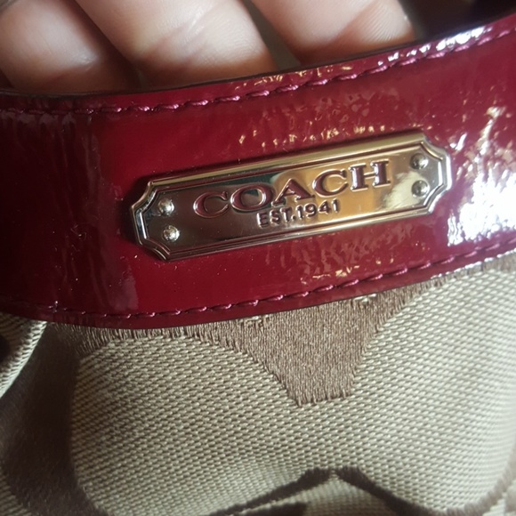 Purse - Picture 2 of 8